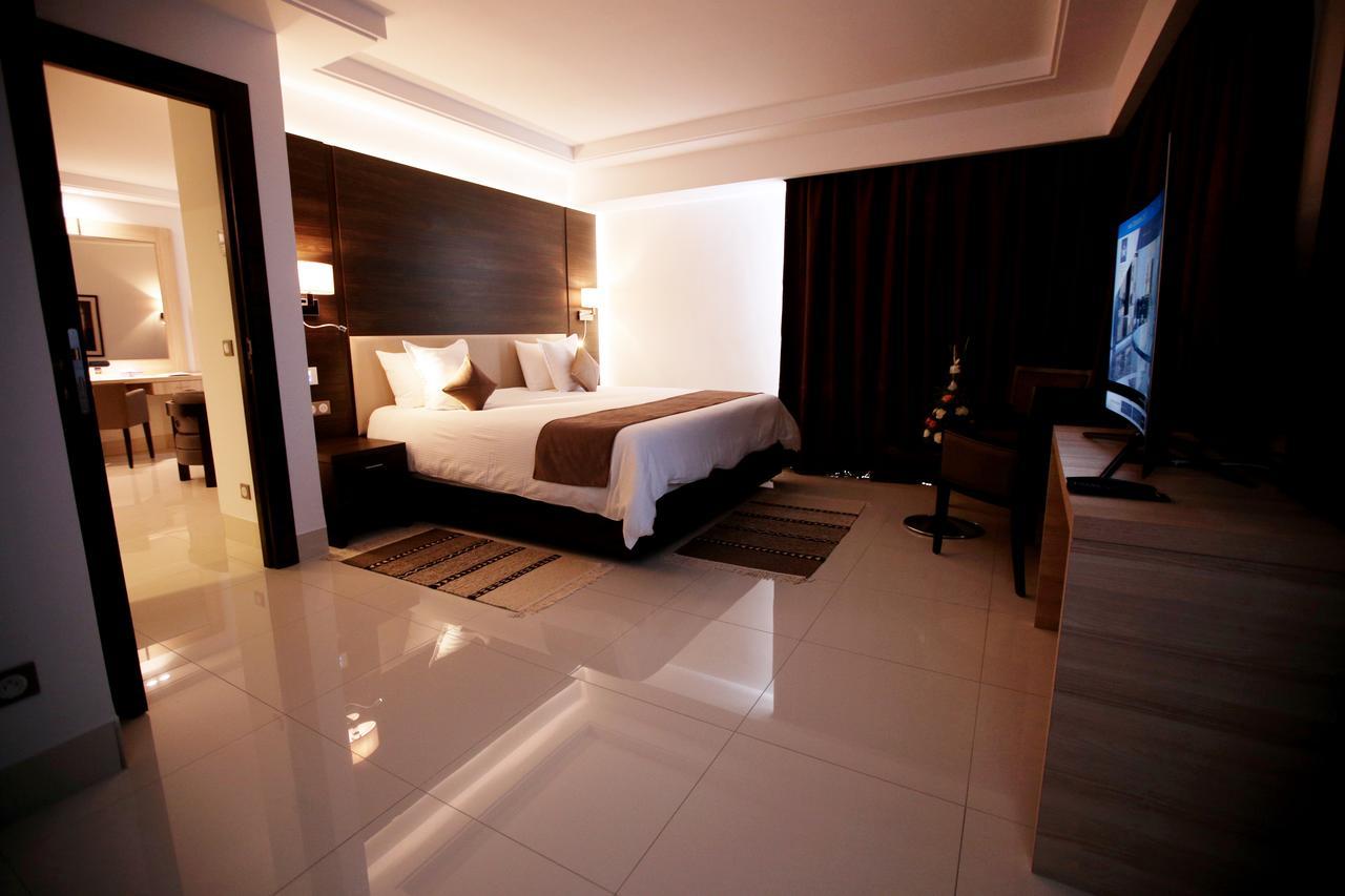 Radisson Hotel Сфакс Екстериор снимка A bedroom at the hotel
