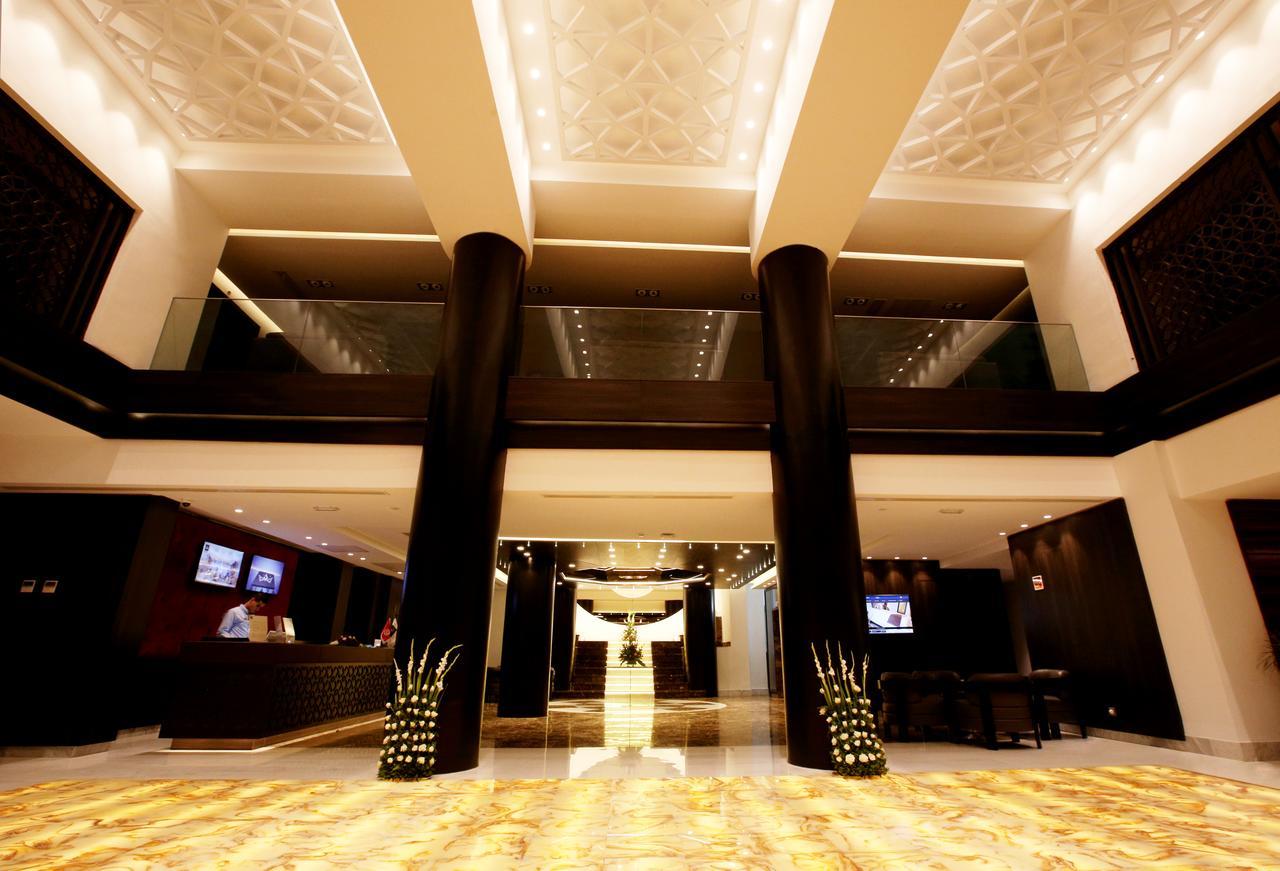 Radisson Hotel Сфакс Екстериор снимка The lobby of the hotel
