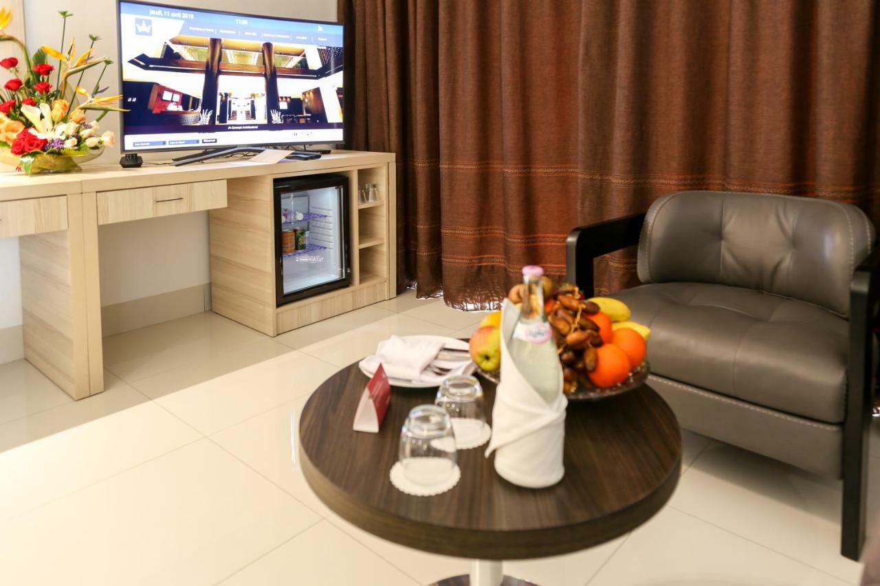 Radisson Hotel Сфакс Екстериор снимка A room at the hotel