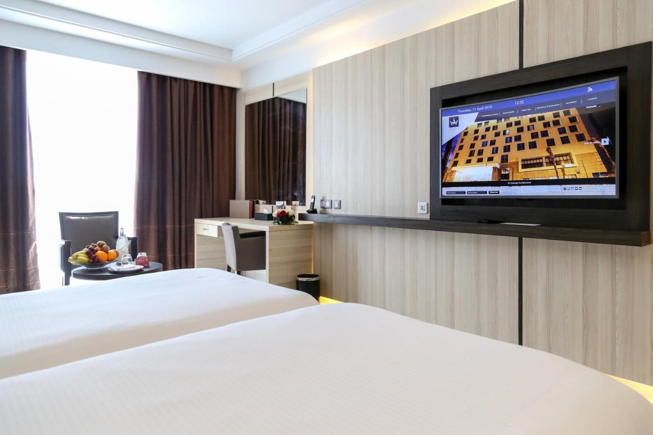 Radisson Hotel Сфакс Екстериор снимка A room at Novotel Saigon Centre